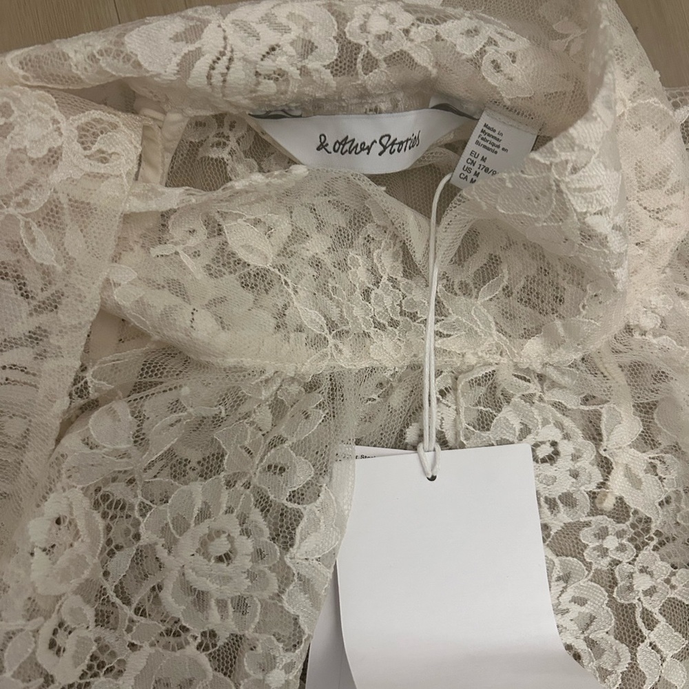 & Other Stories Floral Lace Top in Ivory - Picture 3 of 7